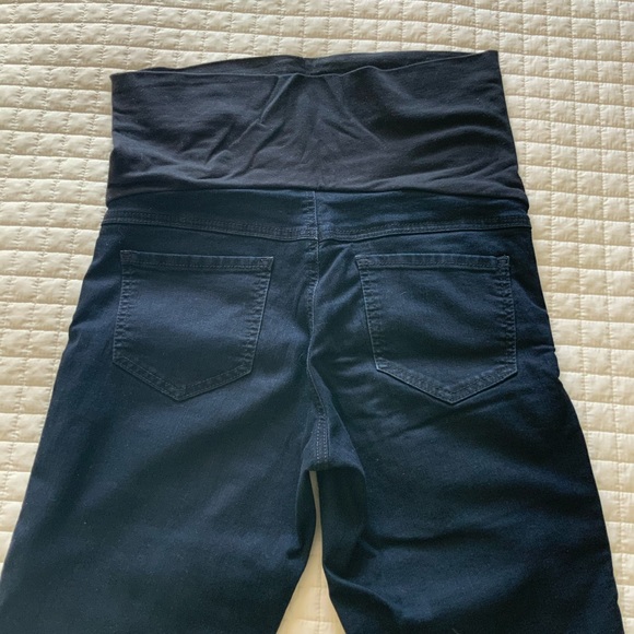 Thyme Maternity Dark Wash Jeans - Picture 5 of 5